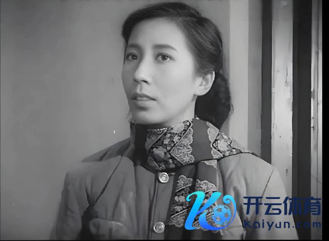 李少红发文怀念叶琳瑯 演艺界痛失明珠